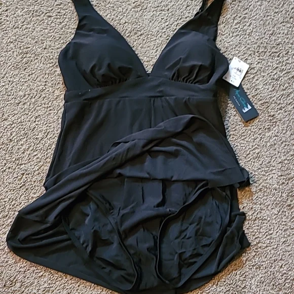 Bathing suit - Picture 2 of 2